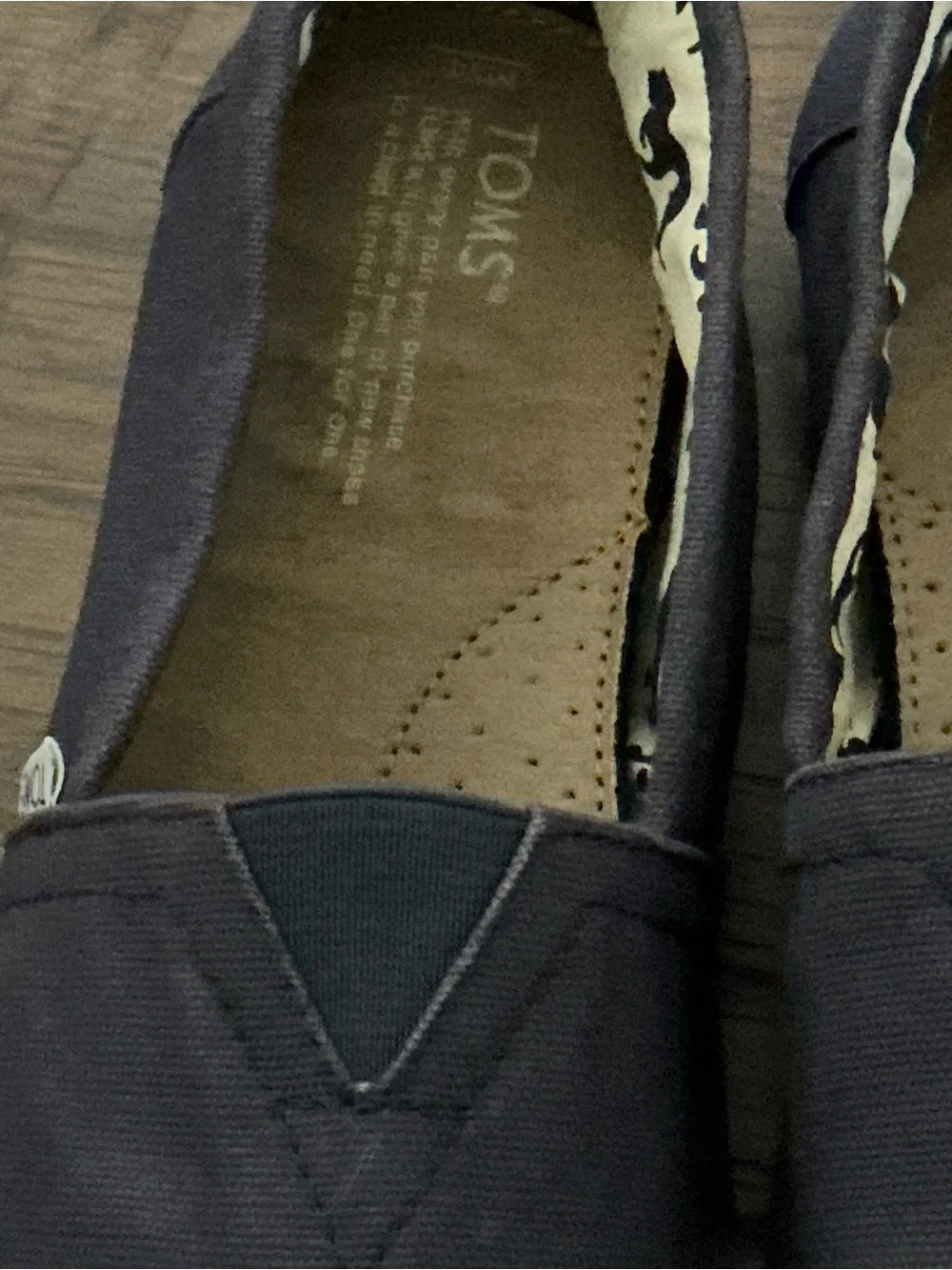 Toms brand style